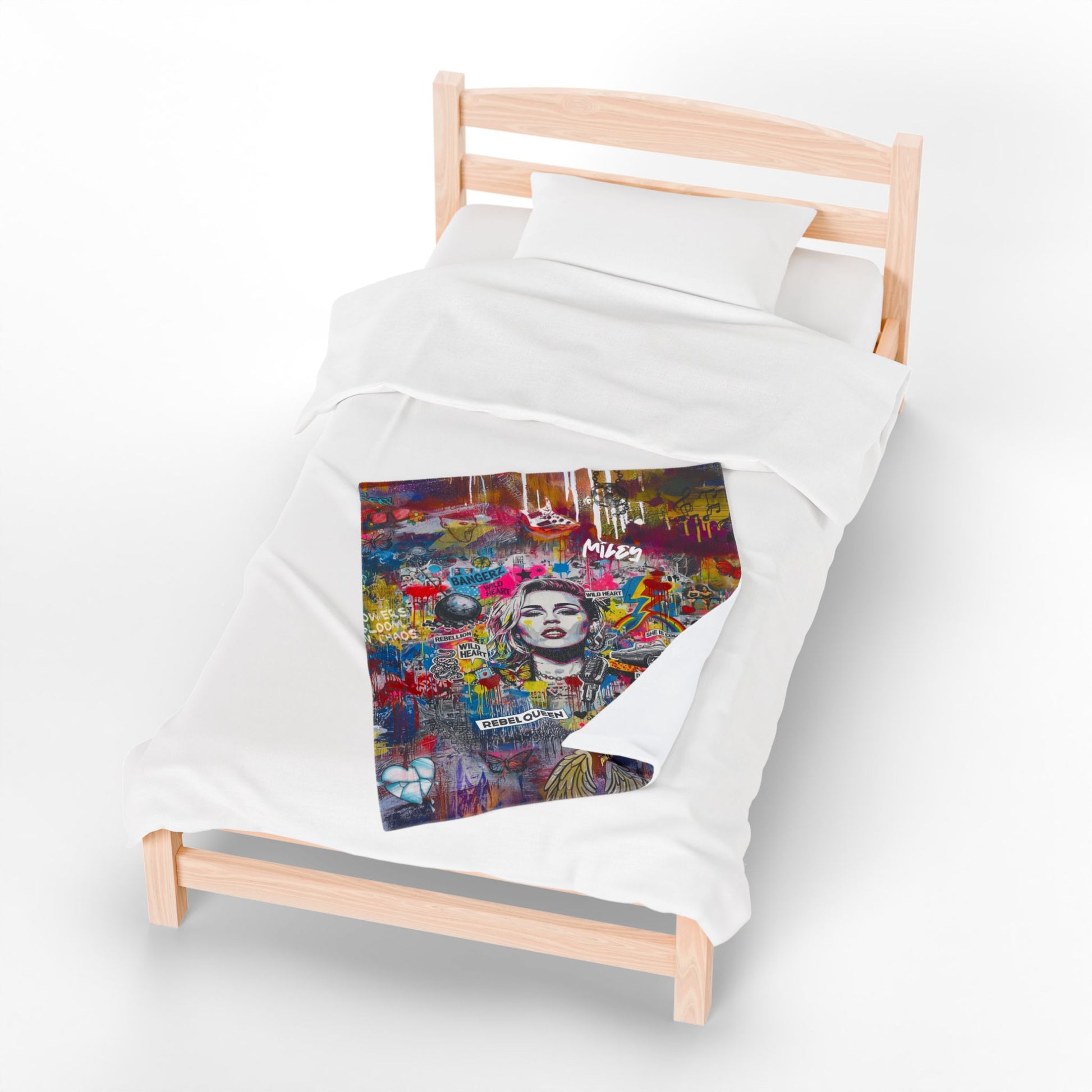 Rebel Queen Velveteen Plush Blanket | Pop Art Graffiti Throw - LucyKay store